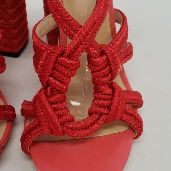 CAbi NWT - Picture 2 of 7